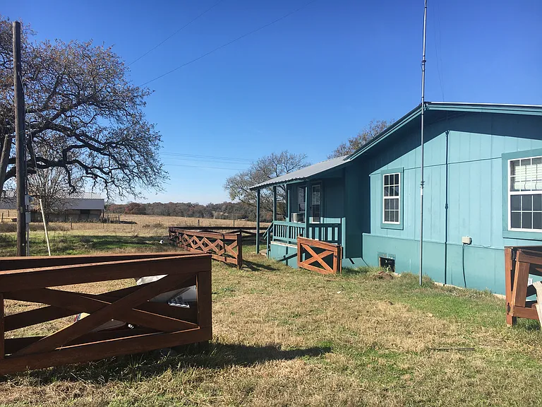 1086 County Road 347 — Photo 14