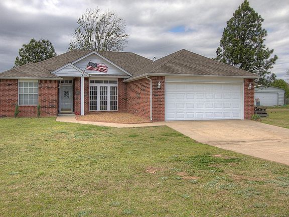 2nd image of 14770 S Moccasin Pl