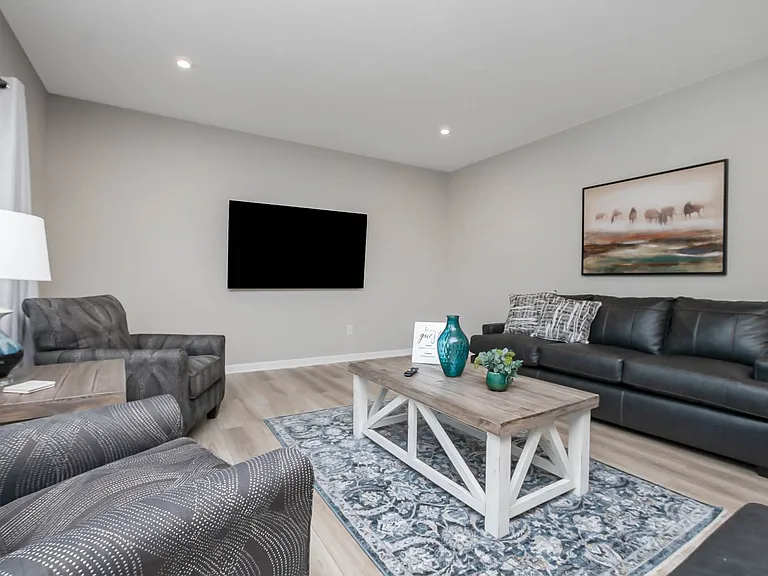 5762 Azra Ct — Photo 17