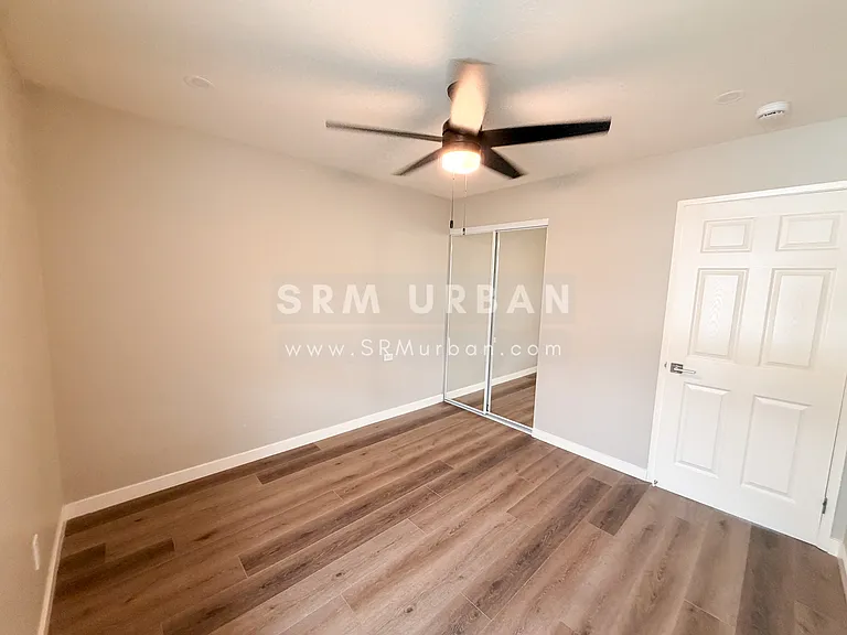 959 Vine St #14 — Photo 13