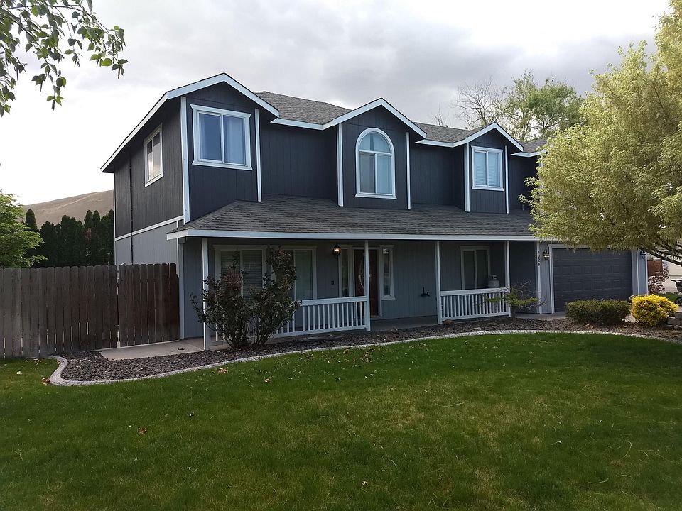 1st image of 3028 Bluet Dr
