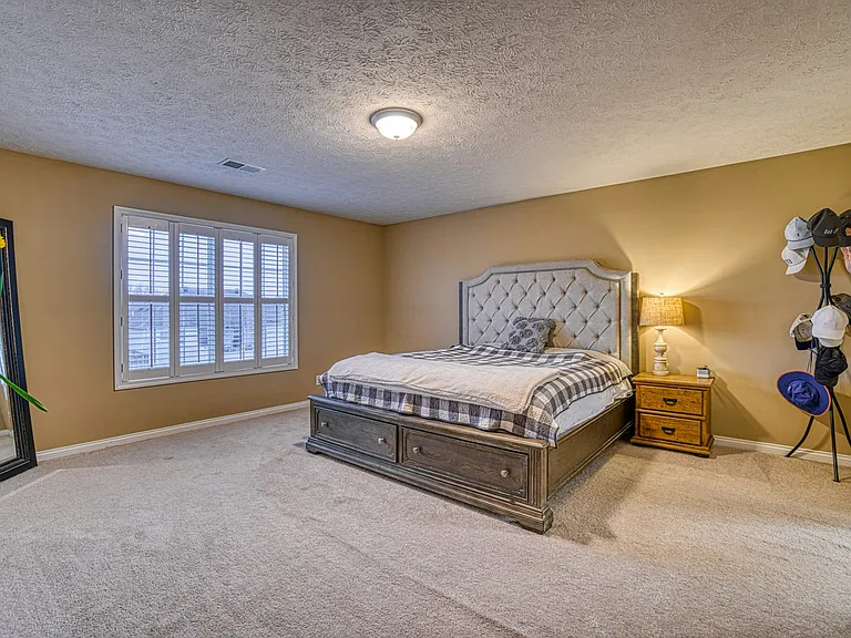 4880 Imperial Dr — Photo 25