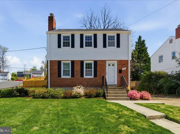 941 Patrick Henry Dr, Arlington, VA 22205