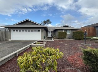 2045 Hayes St, North Bend, OR