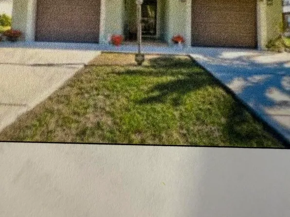 18 Golf Drive, Port St Lucie, FL 34952