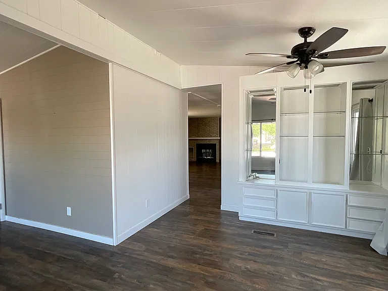 1628 Bluebonnet Blvd — Photo 8