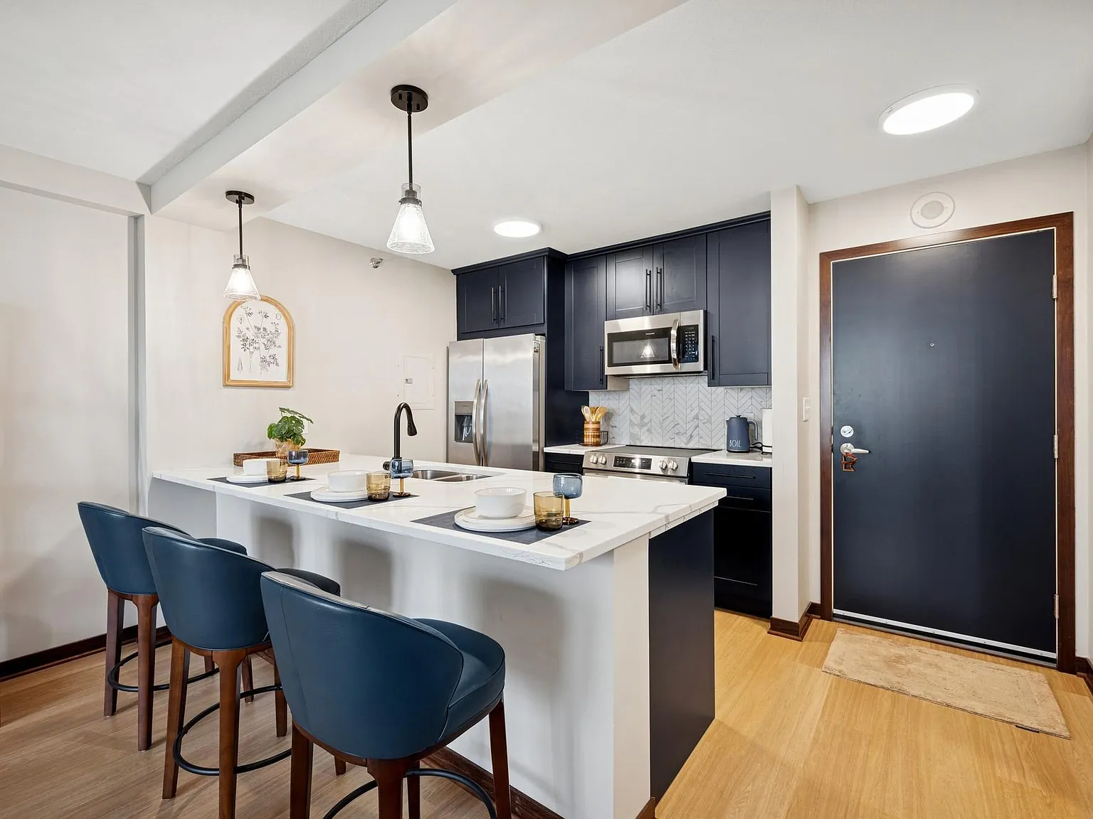 1 bed, 1.0 bath, 640 sqft, $1,595 — Photo 4