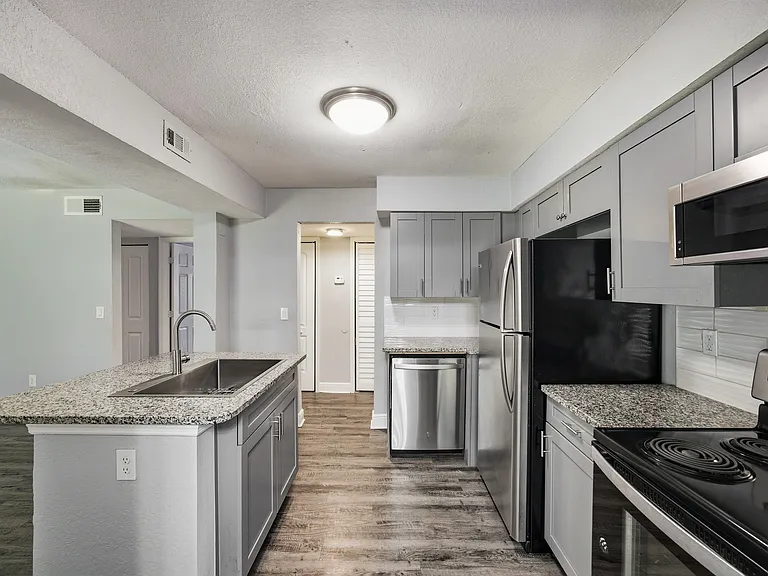 Palmera Pointe — Photo 9