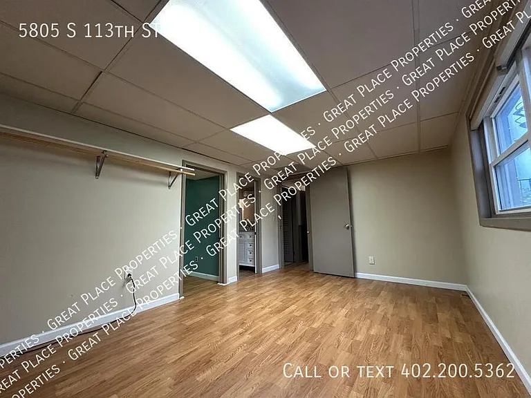 5805 S 113th St — Photo 16
