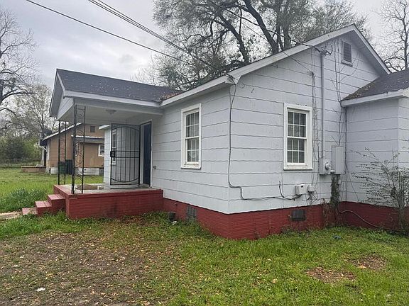 4th image of 809 Fletcher Ave