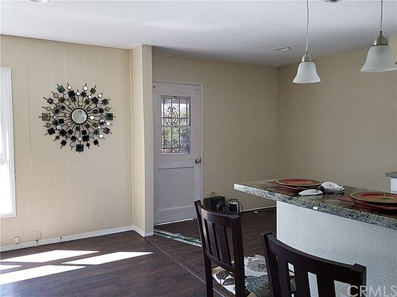 5th image of 40537 Revere Ave