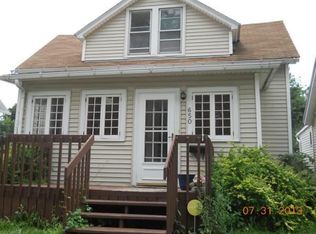 650 Cedar St, Davenport, IA 52802