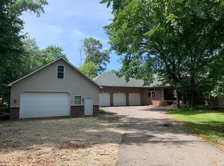 27138 Bayshore Dr, Isanti, MN 55040