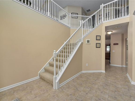 2nd image of 8398 Chesapeake Dr