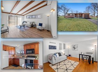 17 Ridgelawn Ct, Florissant, MO 63031