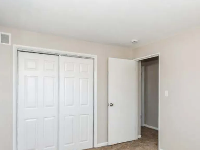 4740 Main St #D — Photo 8