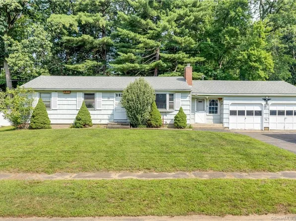 21 Oakwood Street, Enfield, CT 06082