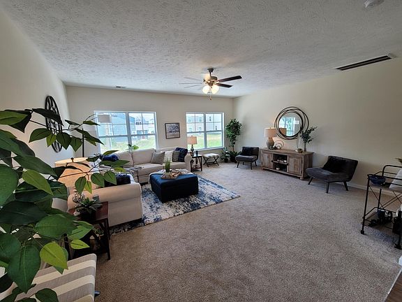 3rd image of 100 Jennifer Pierce Dr