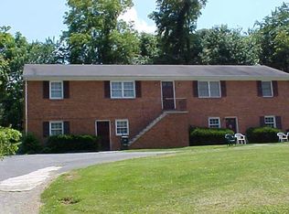 64 Village Rd, Lynchburg, VA 24502