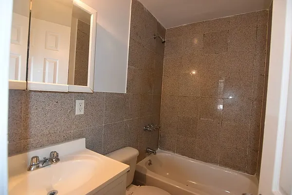 Rented by The Agency | media 7