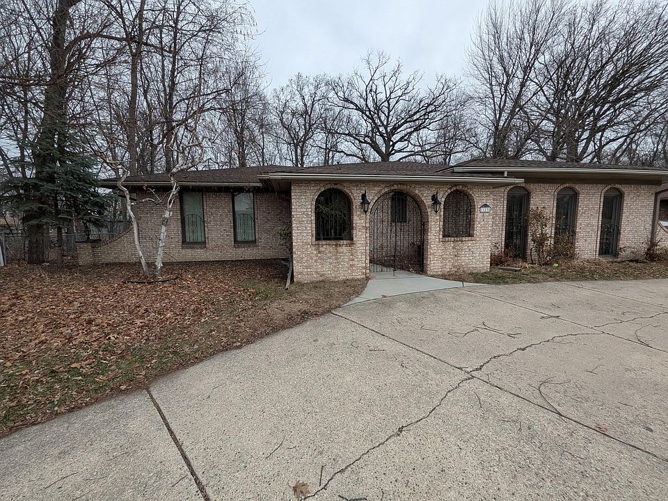1st image of 11235 Common Rd