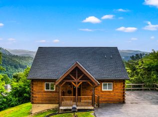 705 Ellis Ogle Rd, Gatlinburg, TN 37738