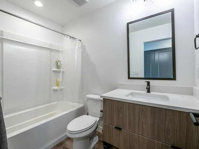 620 N Orchard Dr #9 — Photo 16