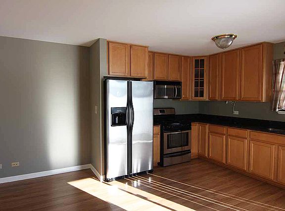 5th image of 40 N Victoria Ln APT E