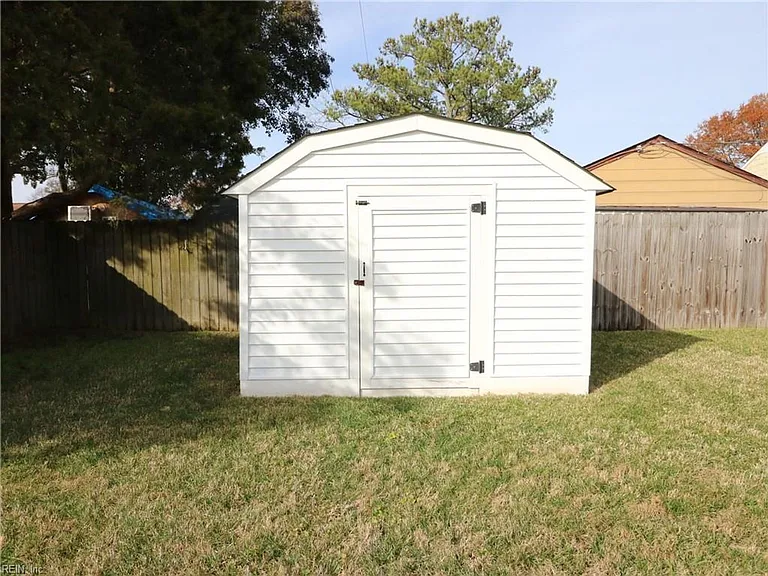 615 Minute Men Rd — Photo 21