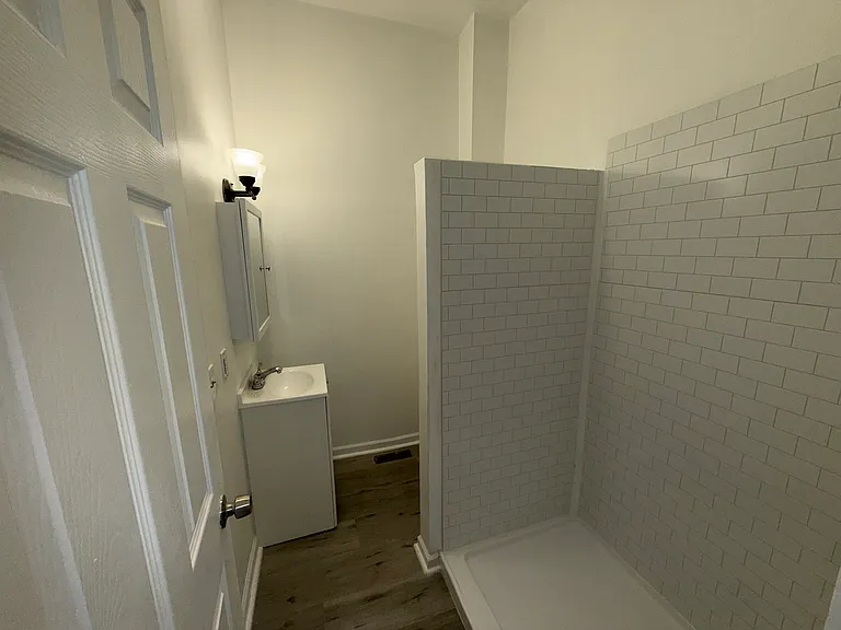 1525 N 16th St #1R — Photo 4