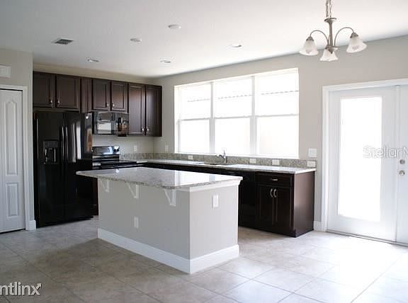 3rd image of 3103 Via Otero Dr