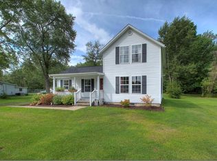 4472 Maple St, Perry, OH 44081