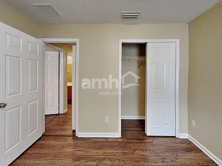 10902 Campus Heights Ln — Photo 19