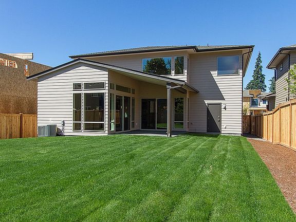 5th image of 12119 NE 106th Pl