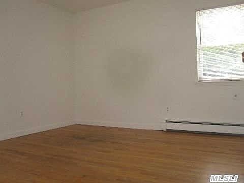 5th image of 30 Bedford Ave