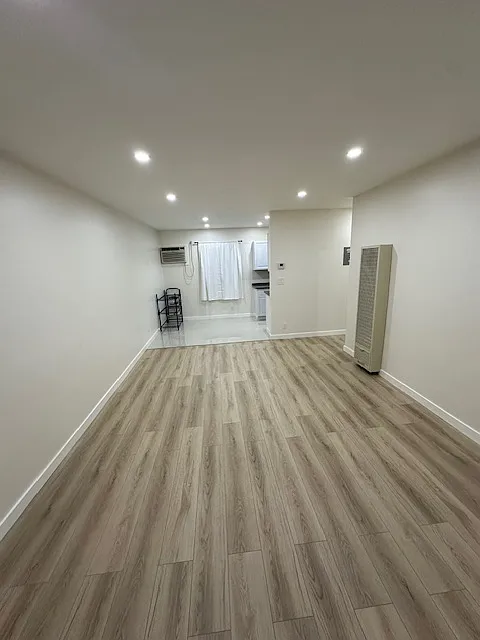 1 bed, 725 sqft, $1,900 — Photo 4