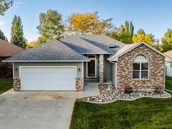 1745 N Heights Cir, Sheridan, WY 82801