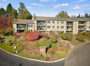 12691 SW Prince Edward Ct APT B, King City, OR 97224