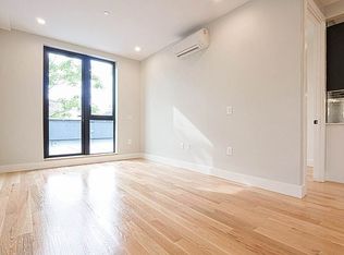 130 E 54th St #8, Brooklyn, NY 11203