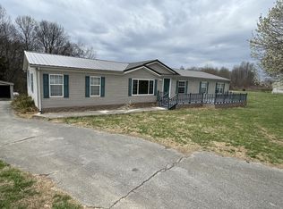 65 Carol Knight Rd, Red Boiling Springs, TN 37150