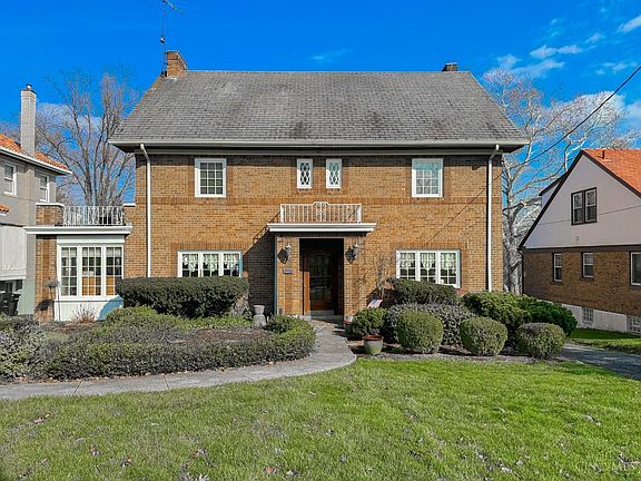 2nd image of 2938 Lafeuille Ave