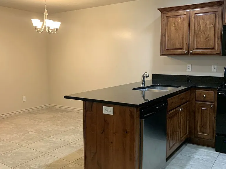 2378 S Knights Way — Photo 4