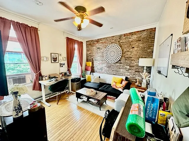 472 Commercial St #4 — Photo 6