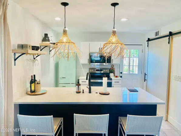 525 6TH Avenue S, Jacksonville Beach, FL 32250