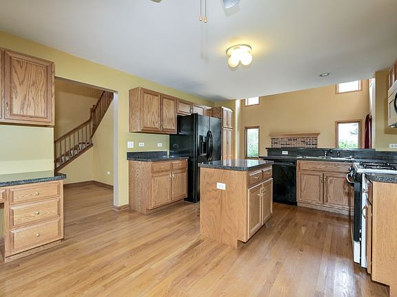 5th image of 8130 Hampton Dr
