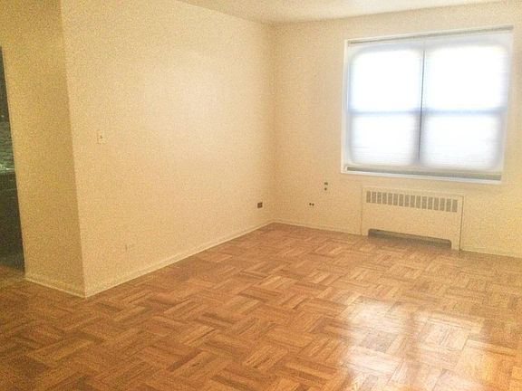 5th image of 3225 88th St