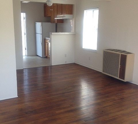5th image of 1713 Evergreen St
