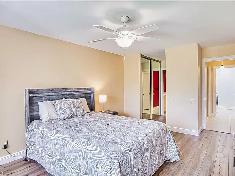 7402 Lake Breeze Dr #306 — Photo 25