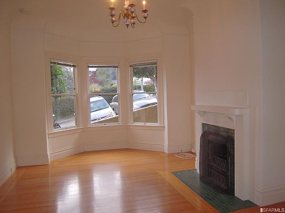 3rd image of 1050 Greenwich St #2