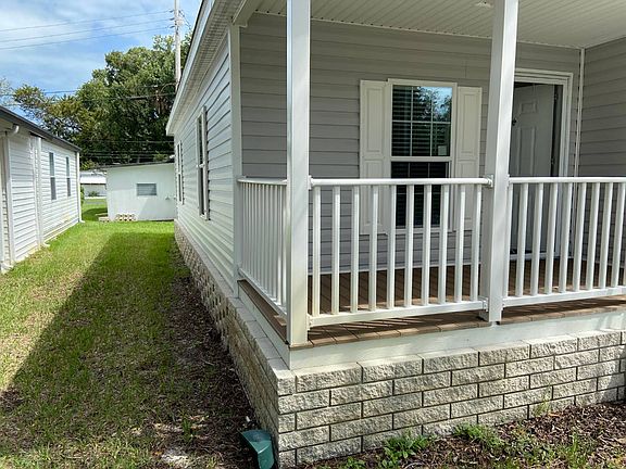 2nd image of 802 E Colonial Cir